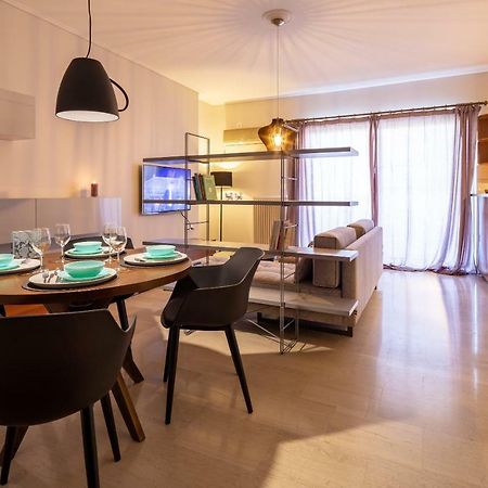 Kleio - Spacious Apartment In Glyfada Athens Exterior photo
