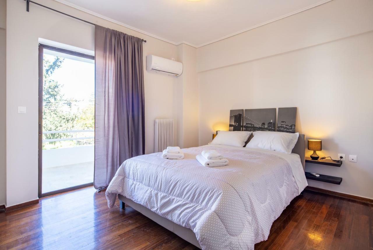 Kleio - Spacious Apartment In Glyfada Athens Exterior photo