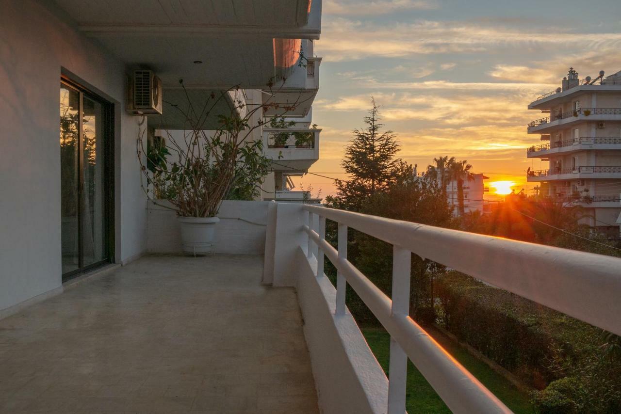 Kleio - Spacious Apartment In Glyfada Athens Exterior photo