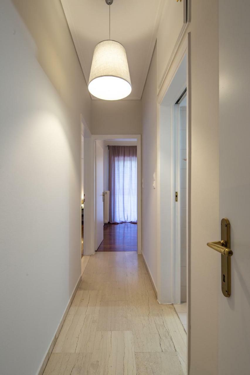 Kleio - Spacious Apartment In Glyfada Athens Exterior photo